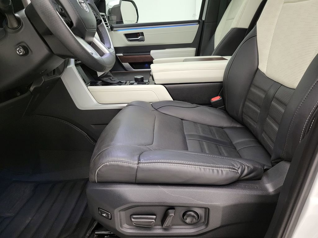 Used 2024 Toyota Sequoia Capstone image 6