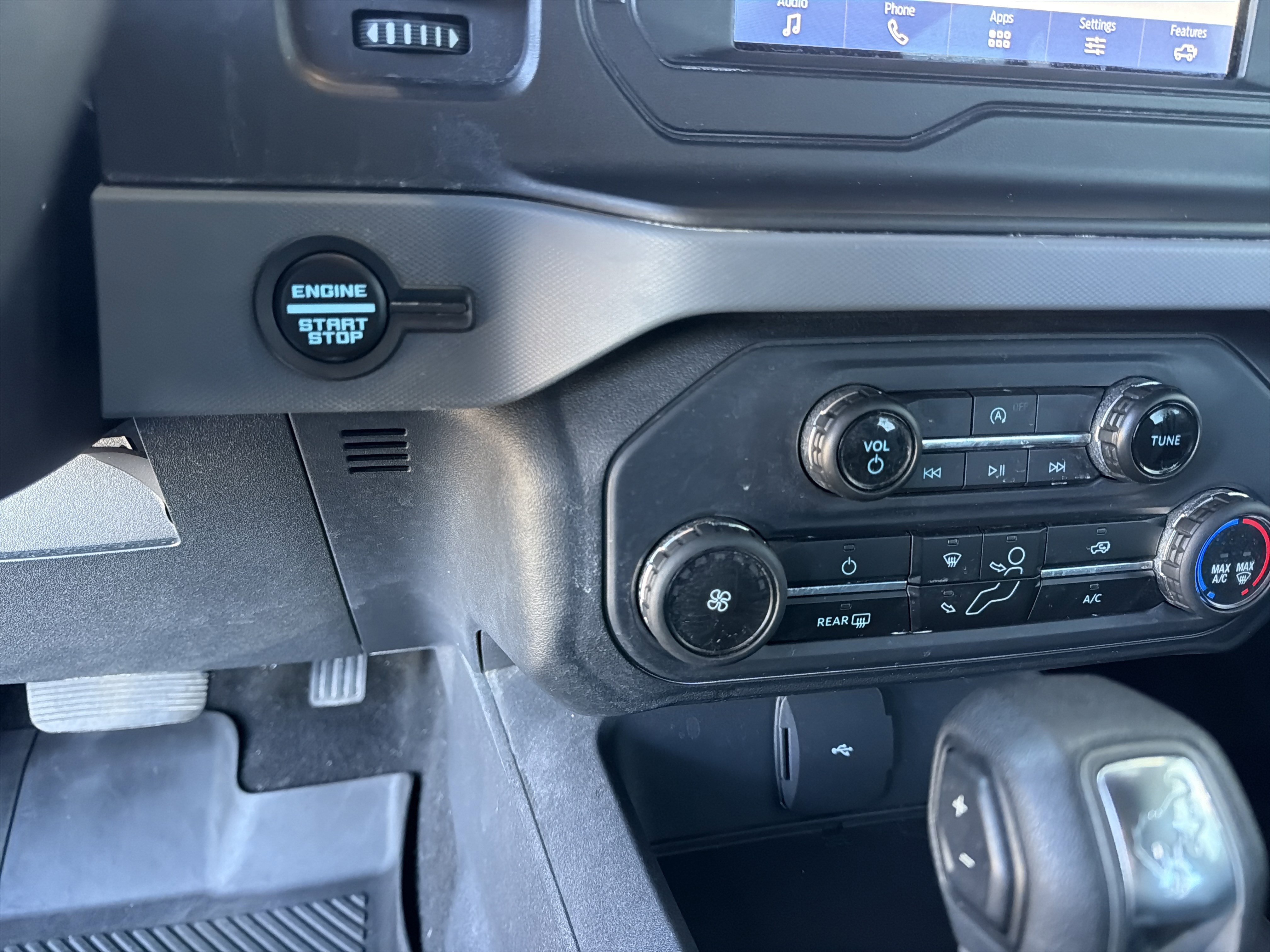 Used 2023 Ford Bronco 4-Door AWD/4WD image 40