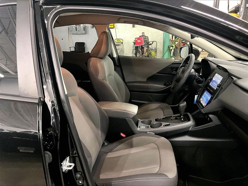 Used 2024 Subaru Crosstrek 2.0i AWD/4WD image 11