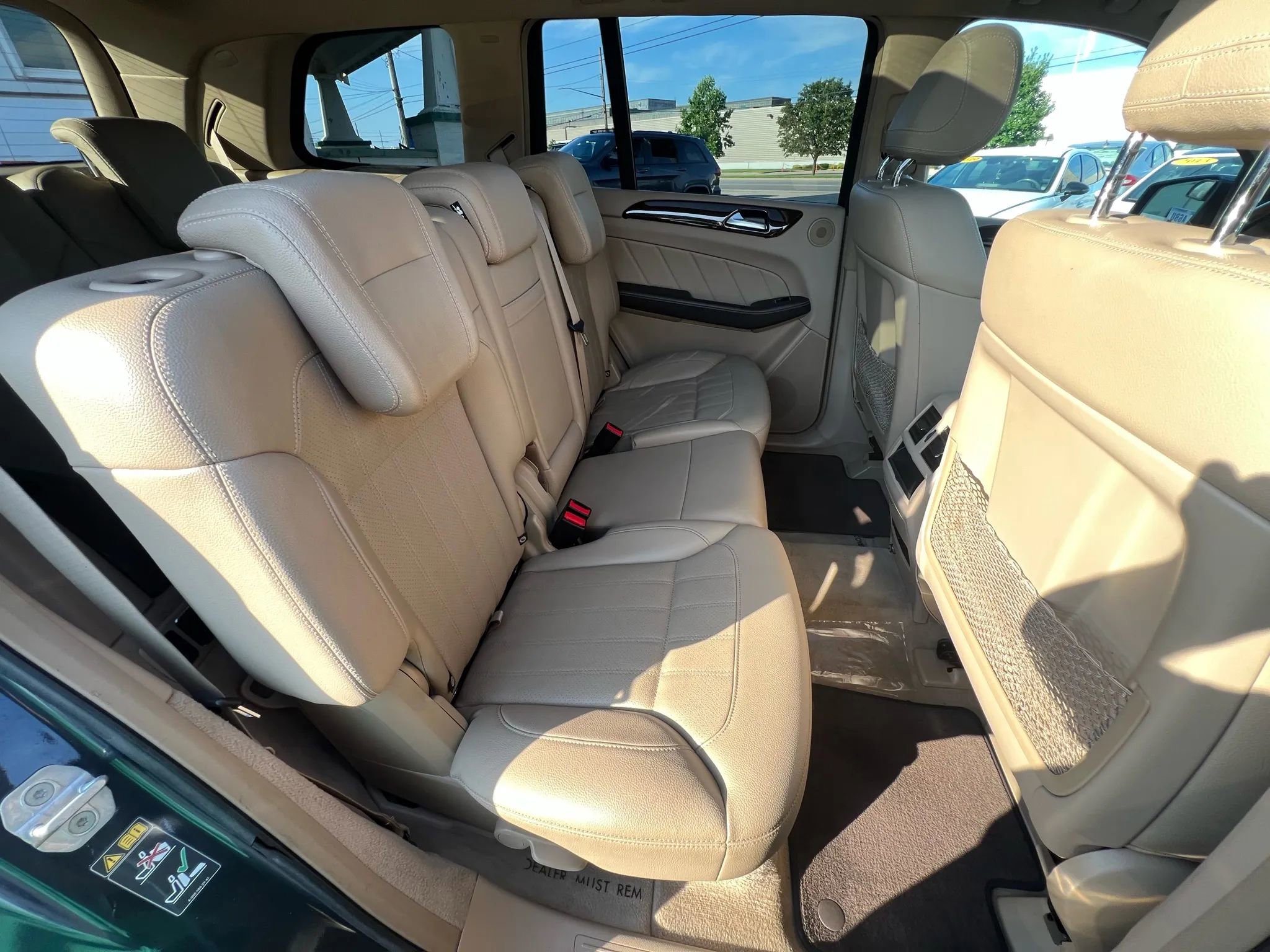 Used 2015 Mercedes-Benz GL 450 4MATIC image 38