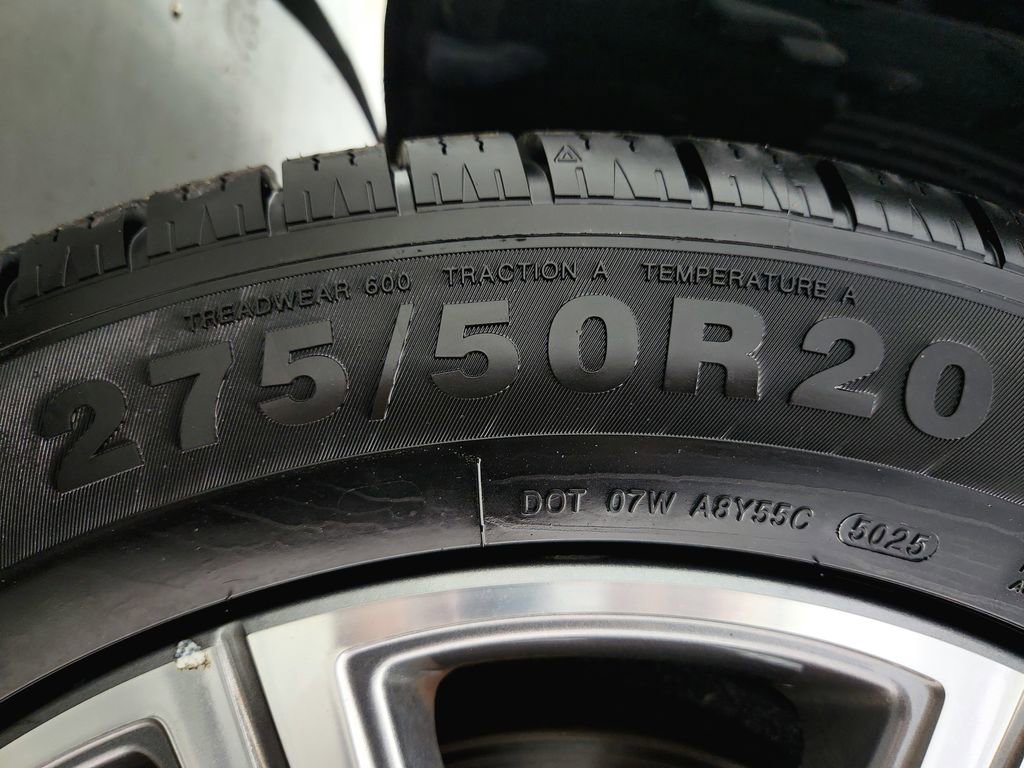 Used 2020 Mercedes-Benz GLS 450 4MATIC image 40