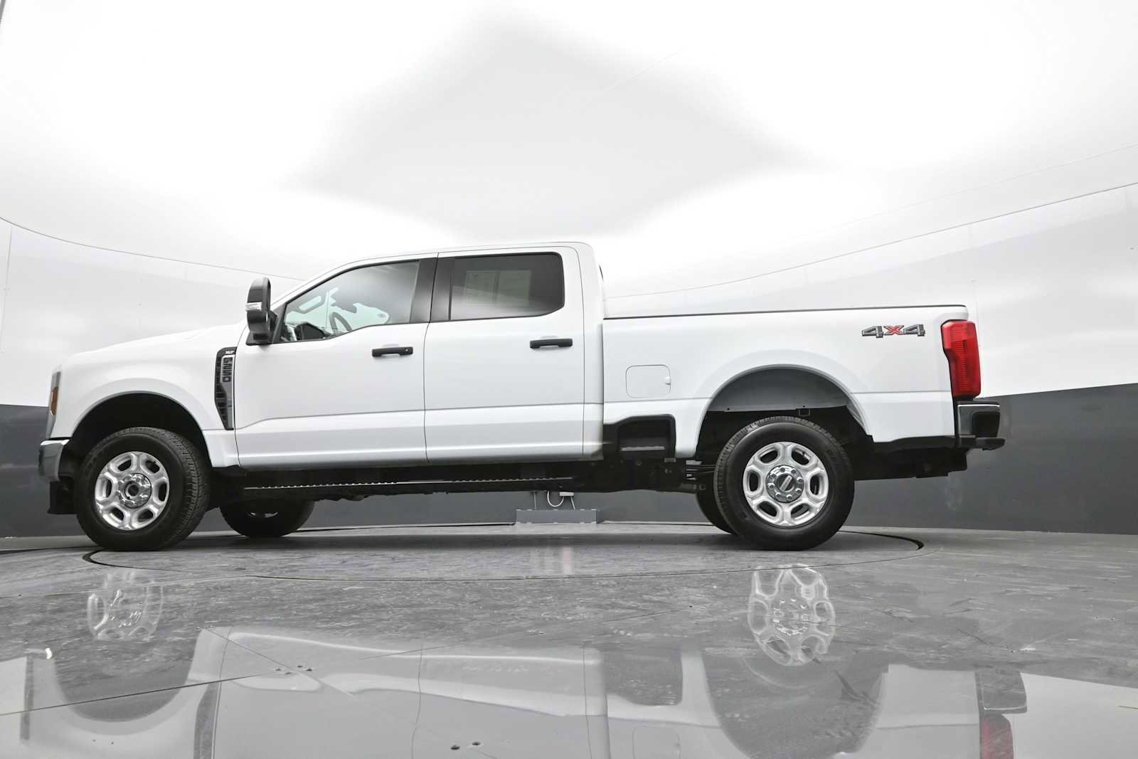 Used 2025 Ford F250 XLT image 62