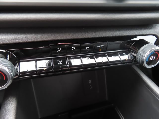 Used 2025 Chevrolet Silverado EV W/T AWD/4WD image 33