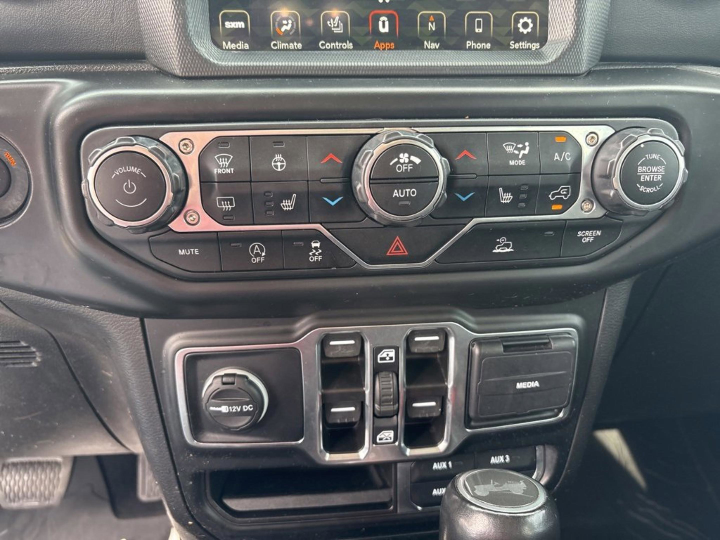 Used 2022 Jeep Wrangler Unlimited Sahara w/ LED Lighting Group image 18