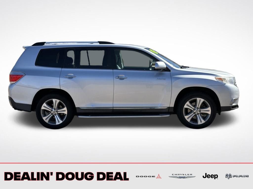 Used 2013 Toyota Highlander Limited image 7