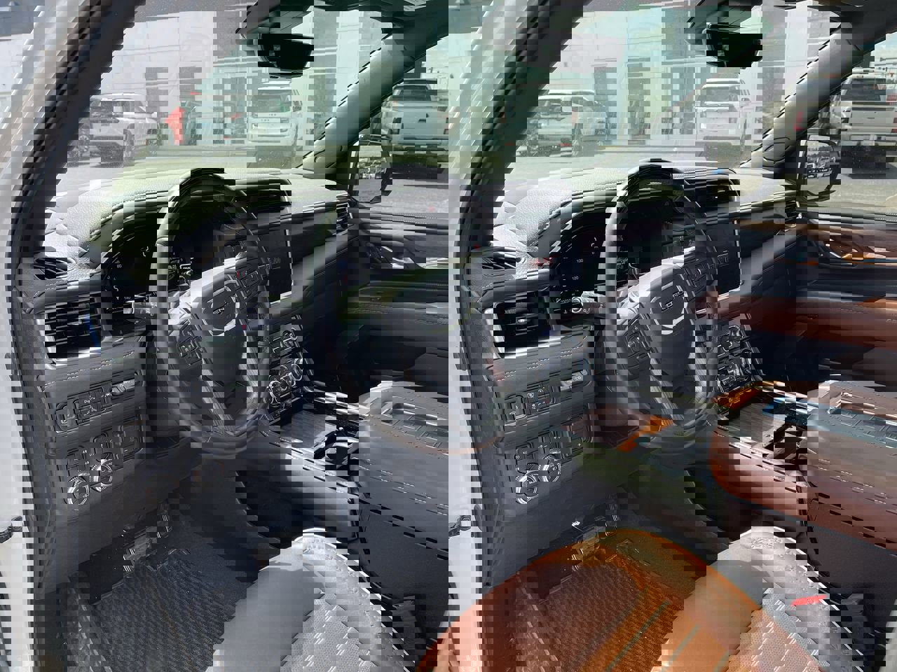 Certified 2024 GMC Yukon Denali Ultimate image 10