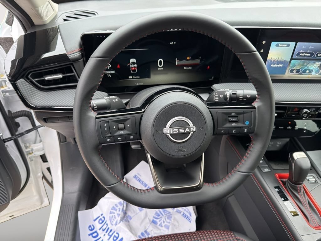 Used 2025 Nissan Kicks SR FWD image 21