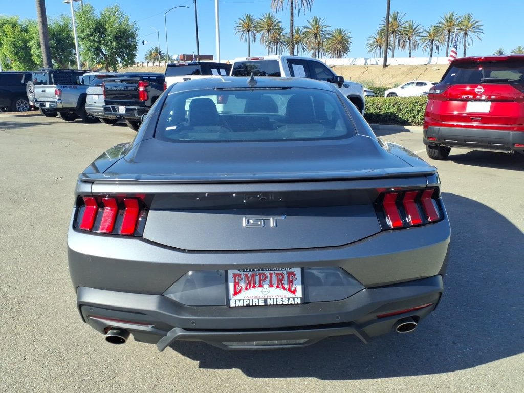 Used 2025 Ford Mustang GT Premium RWD image 5