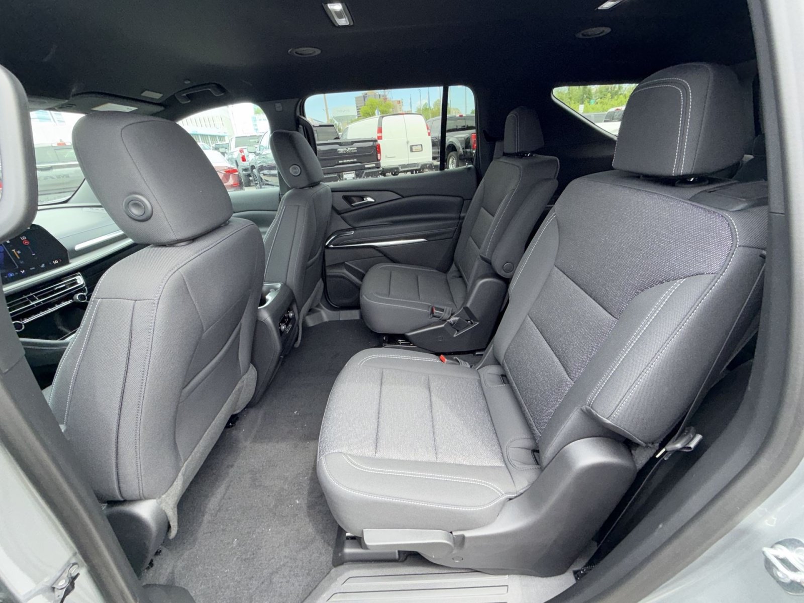 New 2026 Chevrolet Traverse LT FWD image 24