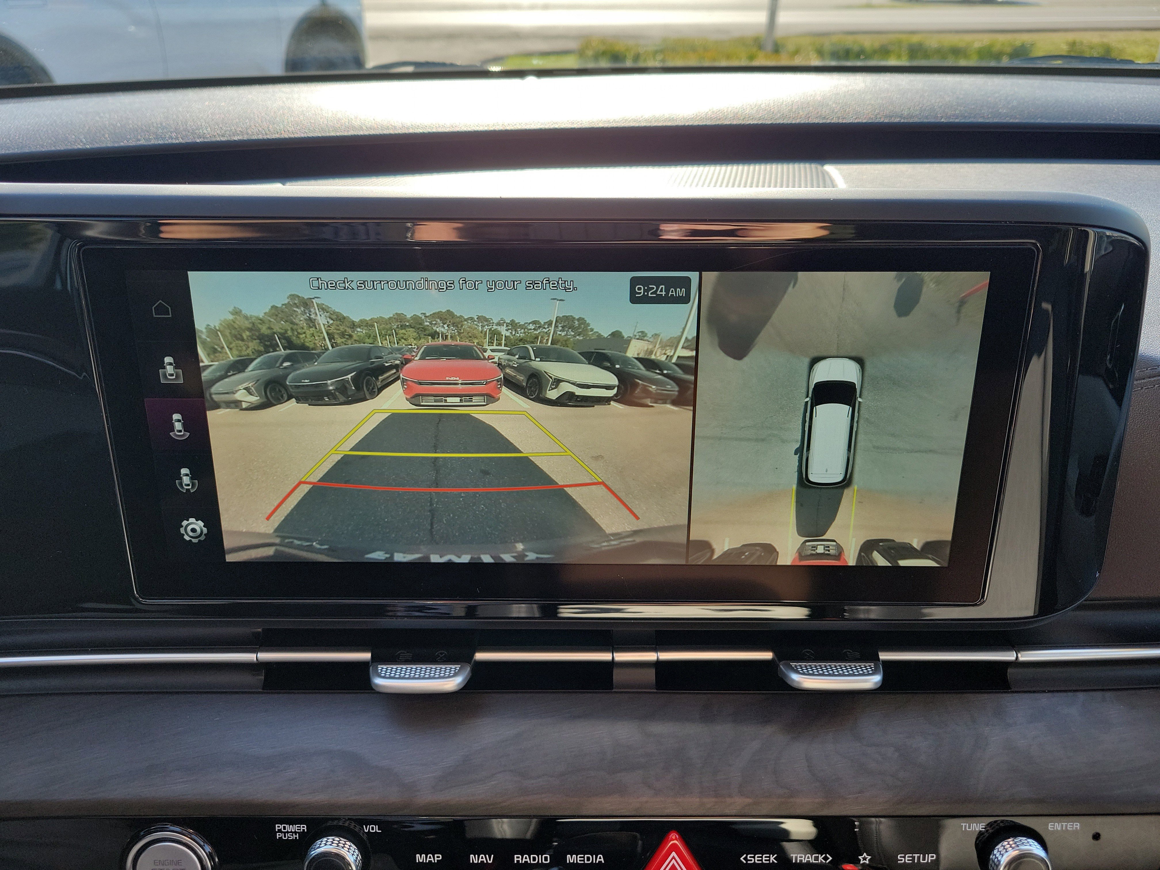 Used 2022 Kia Carnival SX image 34