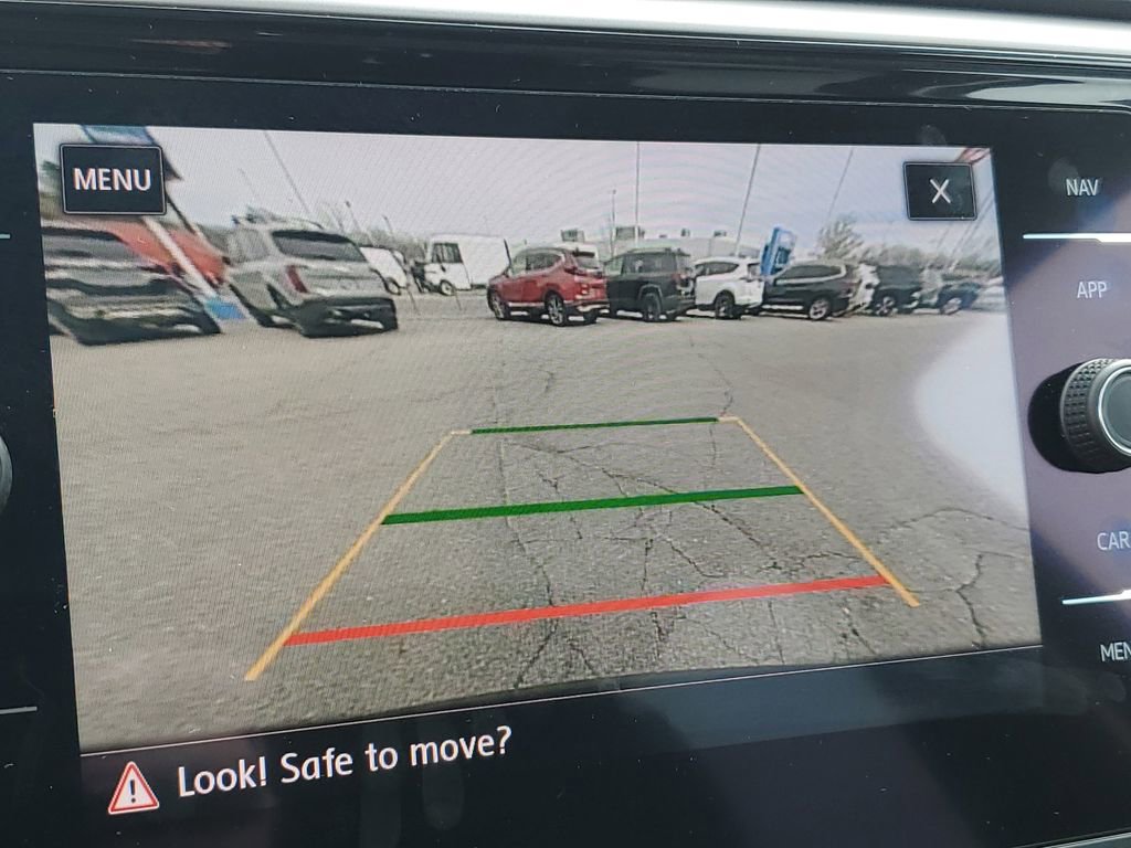 Used 2021 Volkswagen Atlas SEL Premium image 16