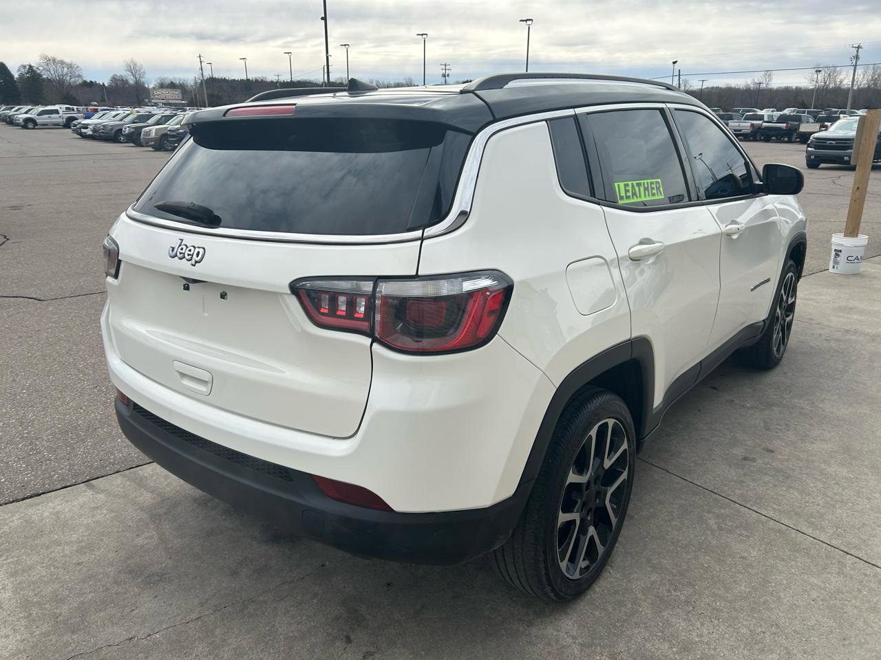 Used 2019 Jeep Compass Limited AWD/4WD image 5