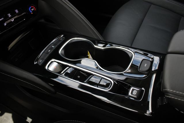 Used 2023 Buick Envision Preferred FWD image 18