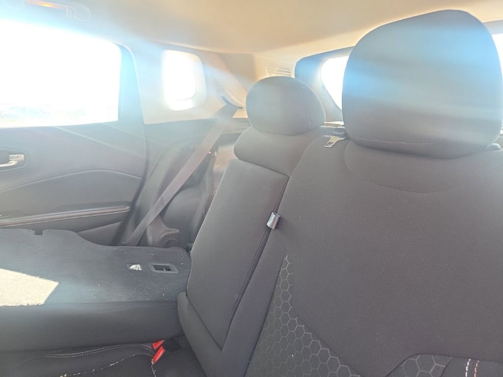 Used 2021 Jeep Compass Sport image 8