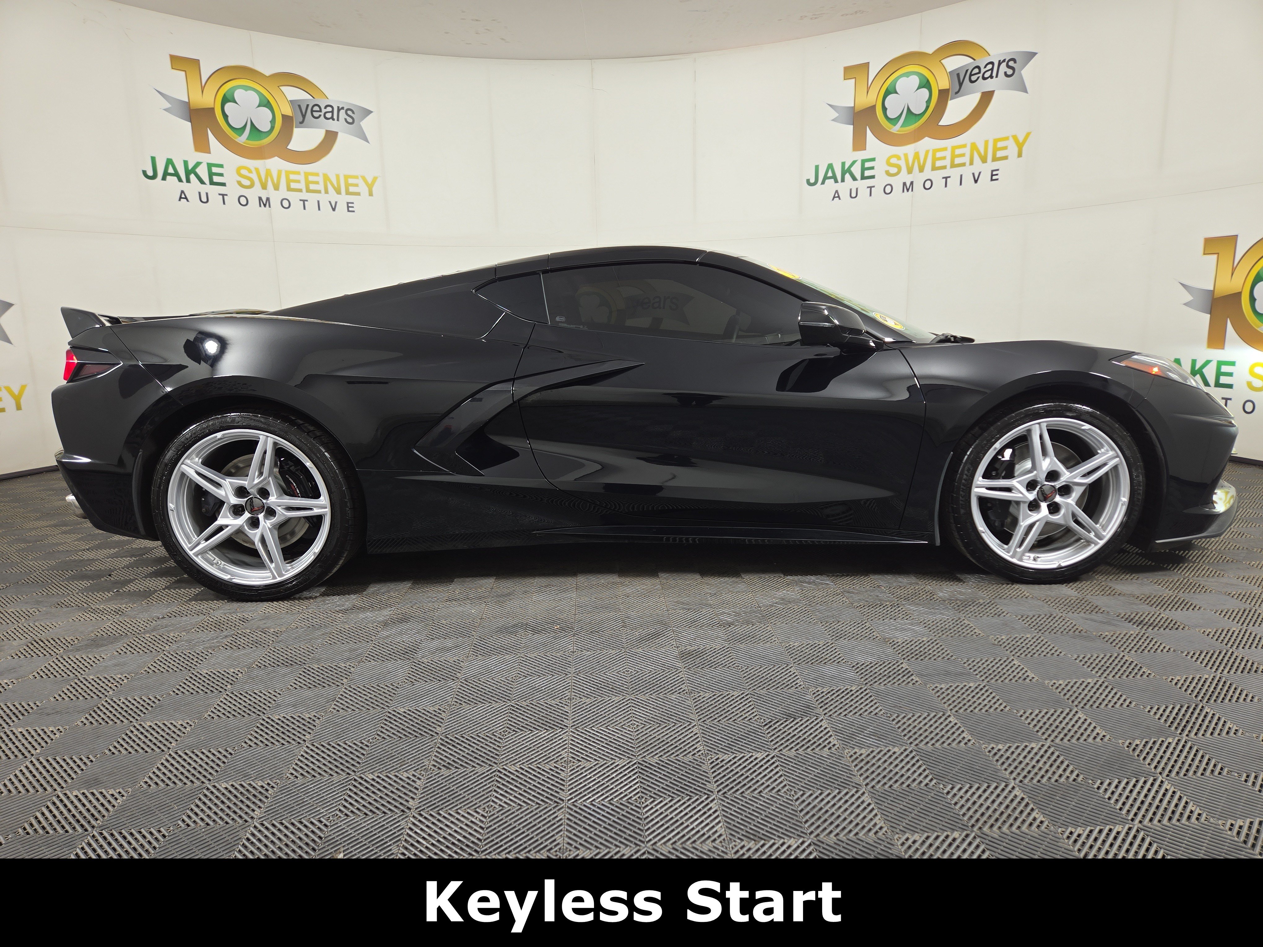 Used 2022 Chevrolet Corvette Stingray Premium Cpe w/ Z51 Performance Package RWD image 10