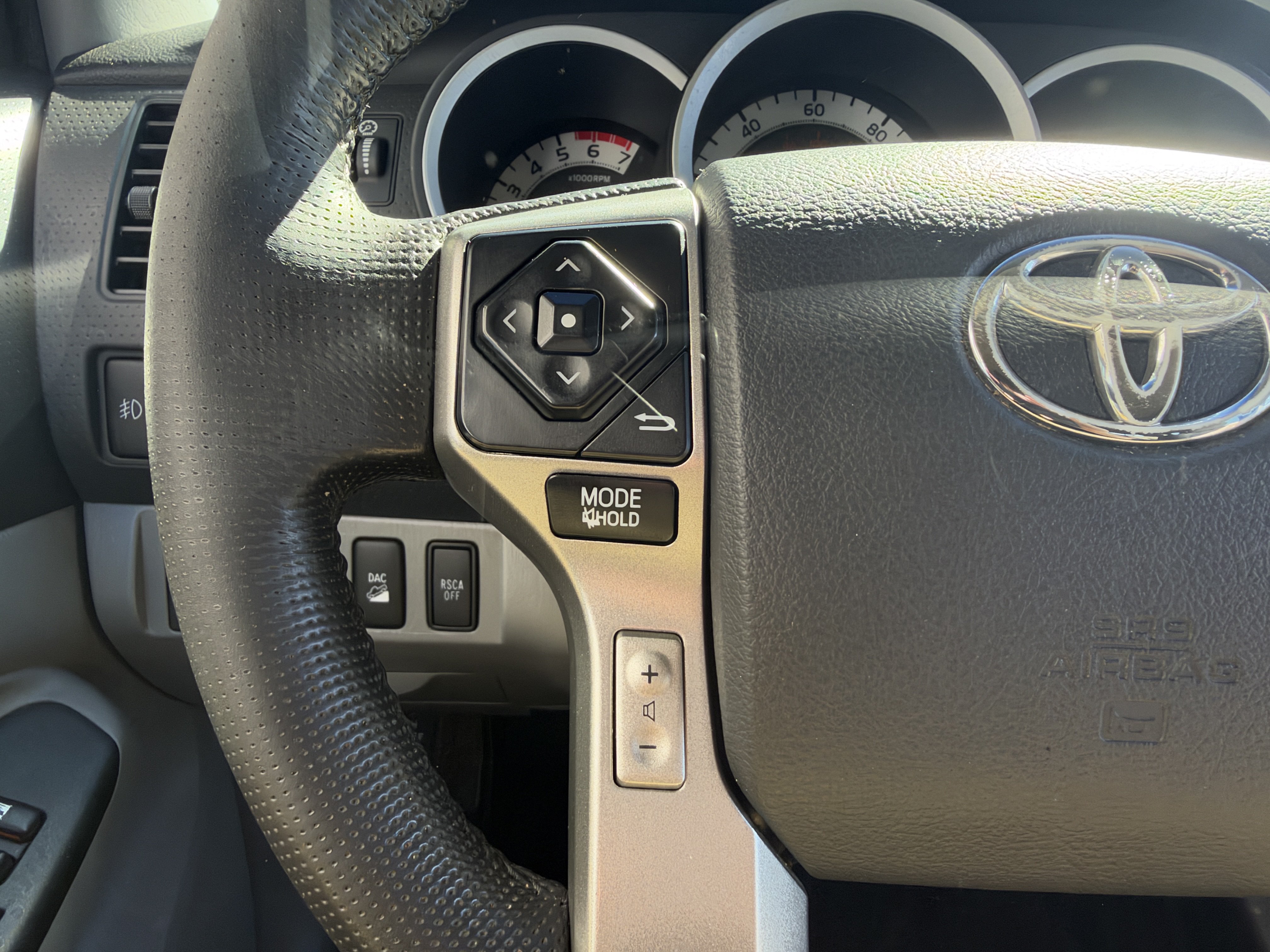 Used 2014 Toyota Tacoma 4x4 Double Cab w/ TRD Off-Road Package image 34