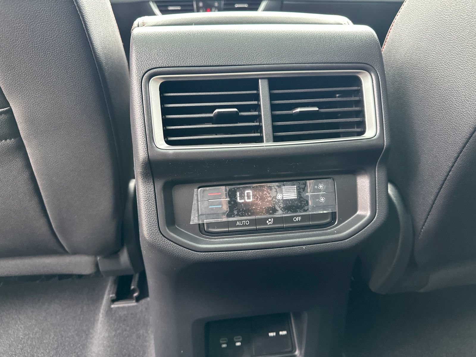 New 2026 Volkswagen Atlas Peak Edition AWD/4WD image 21