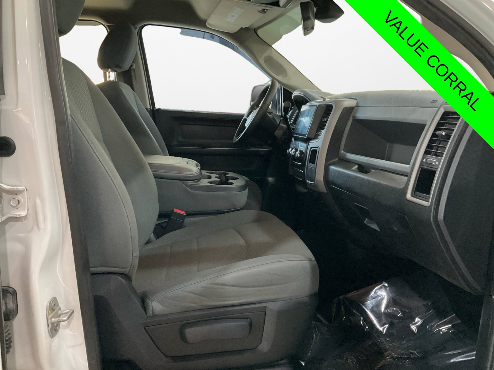 Used 2015 RAM 2500 Tradesman w/ Chrome Appearance Group AWD/4WD image 15