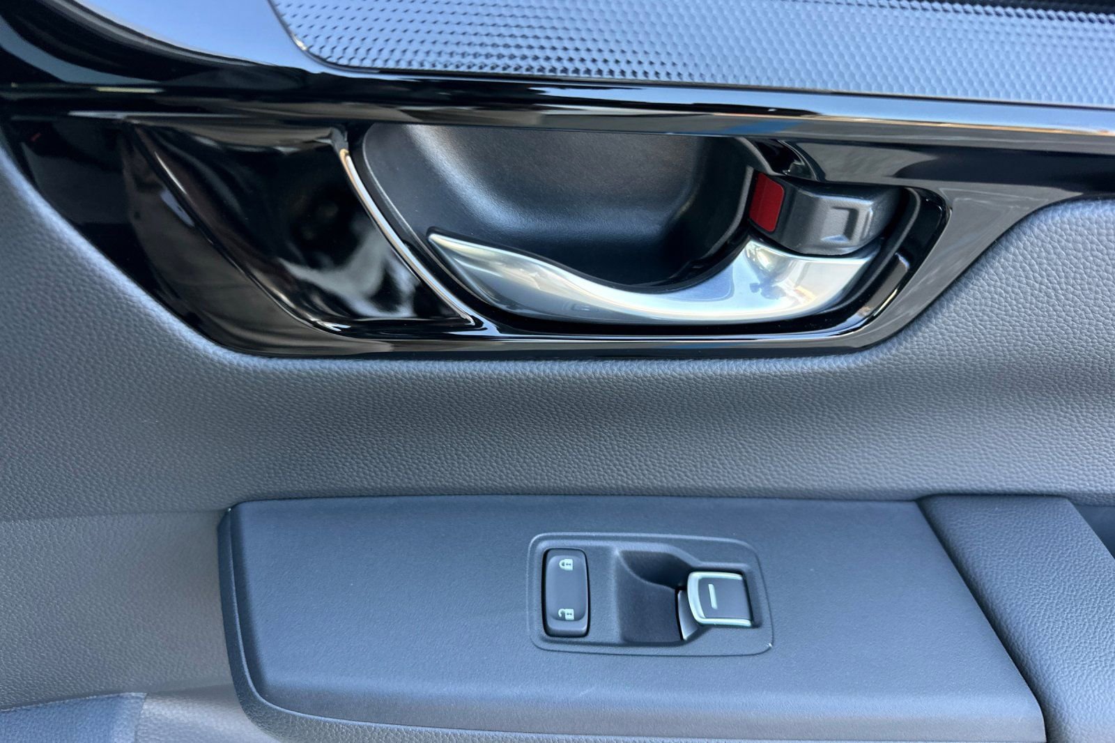 Used 2026 Honda CR-V Sport Touring image 21