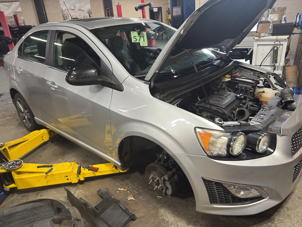 Used 2015 Chevrolet Sonic RS FWD image 3