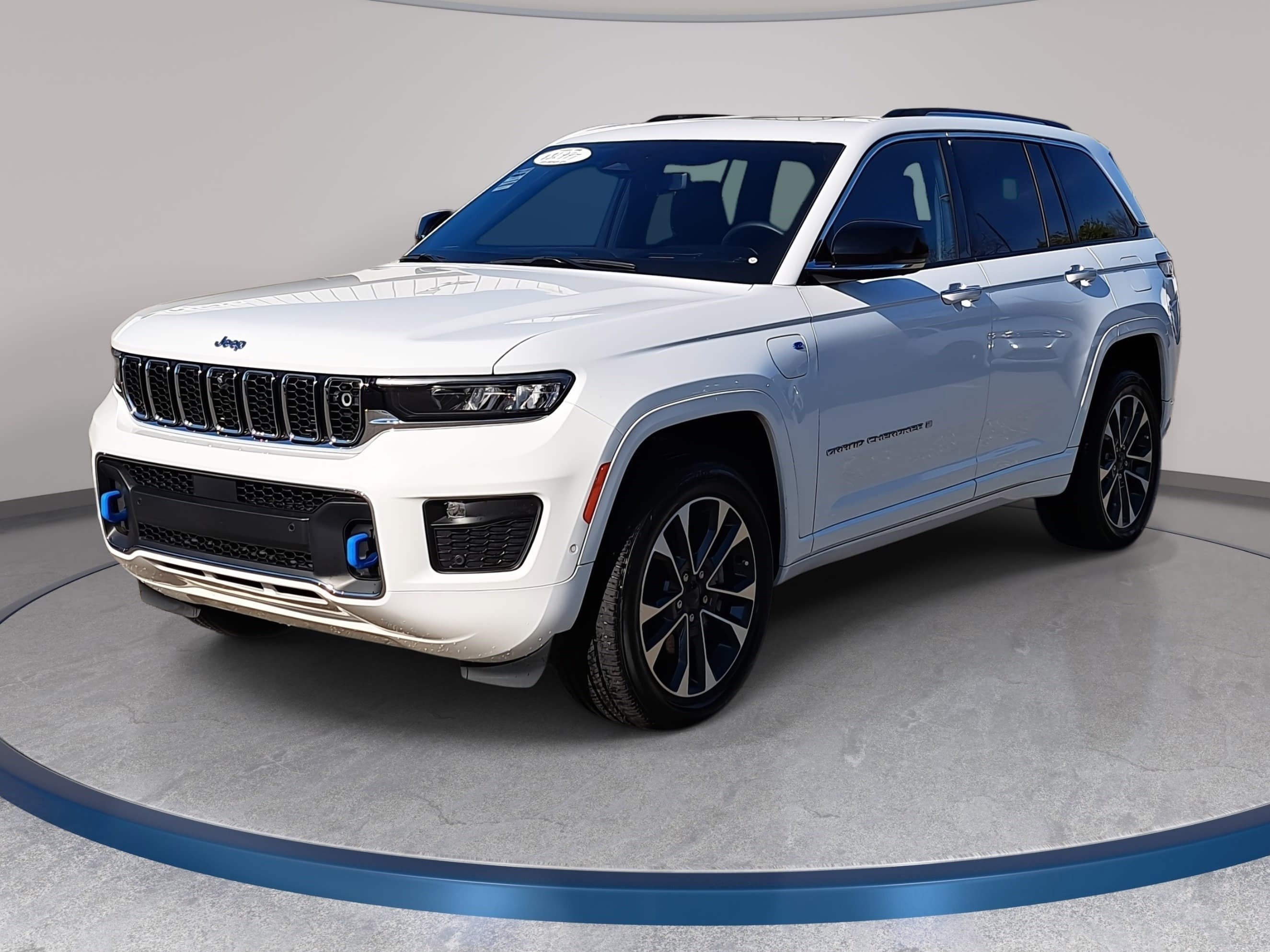 Used 2023 Jeep Grand Cherokee Overland w/ Advanced Protech Group III