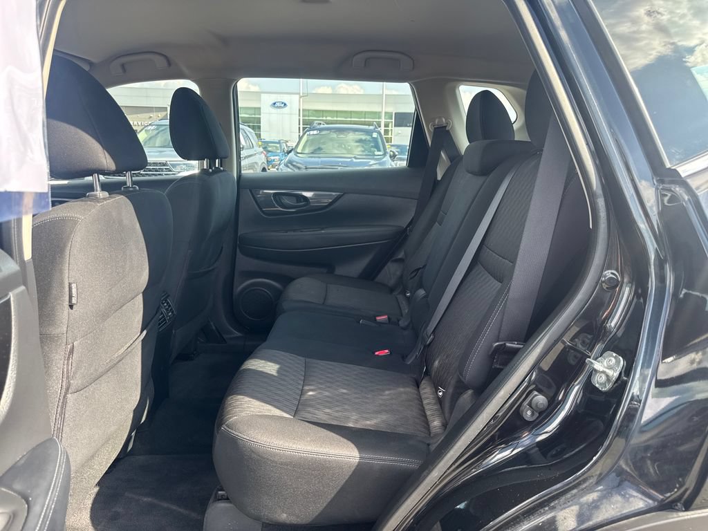 Used 2020 Nissan Rogue S AWD/4WD image 34