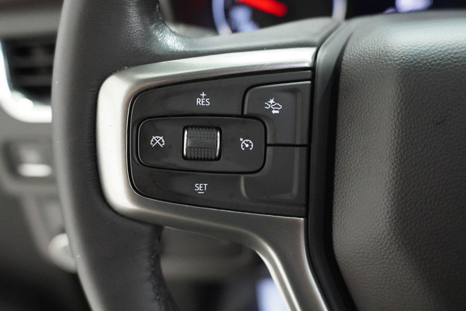 Used 2023 Chevrolet Tahoe LS RWD image 8