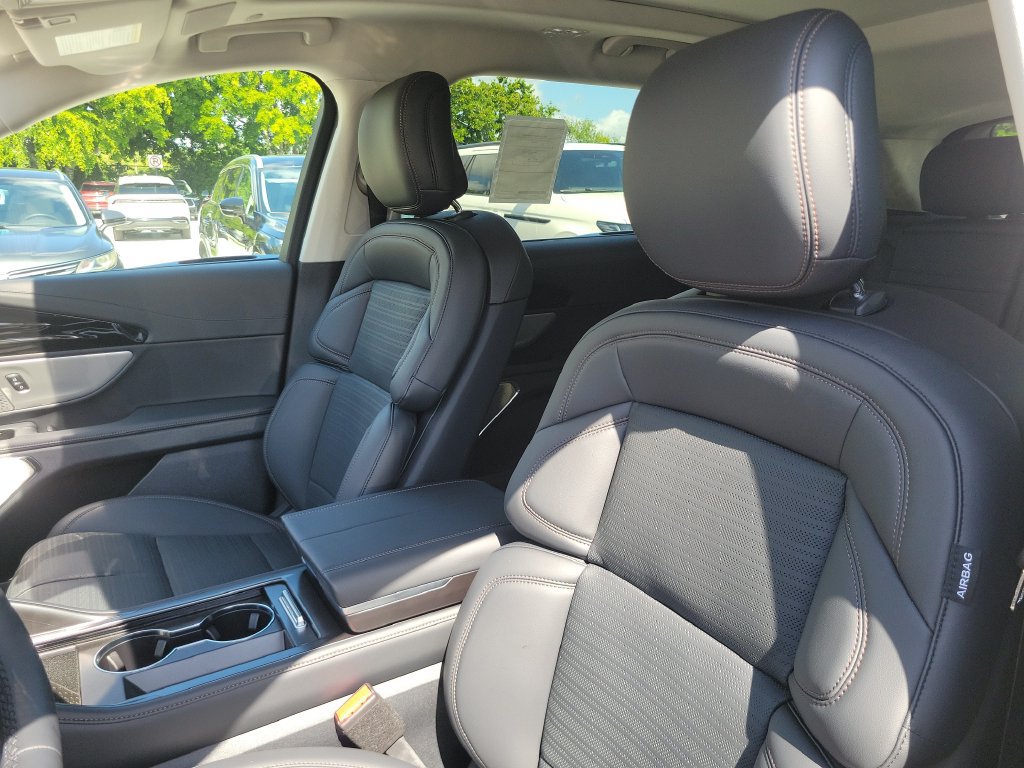 New 2026 Lincoln Nautilus Reserve AWD/4WD image 23