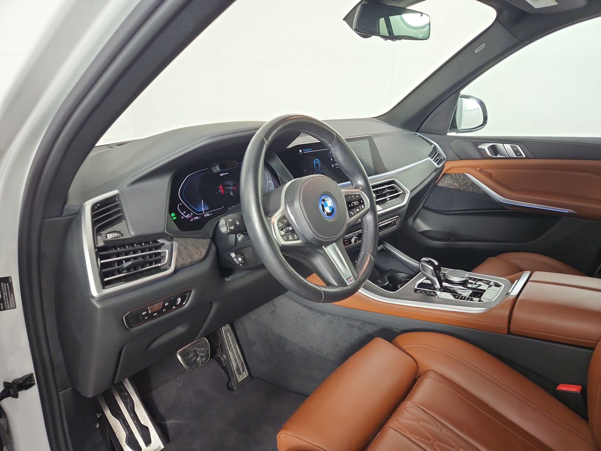 Used 2022 BMW X5 xDrive45e w/ M Sport Package AWD/4WD image 15