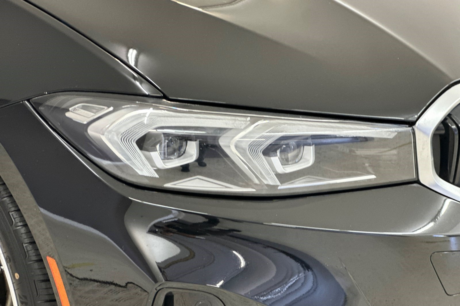 Certified 2024 BMW 330e w/ Convenience Package RWD image 11