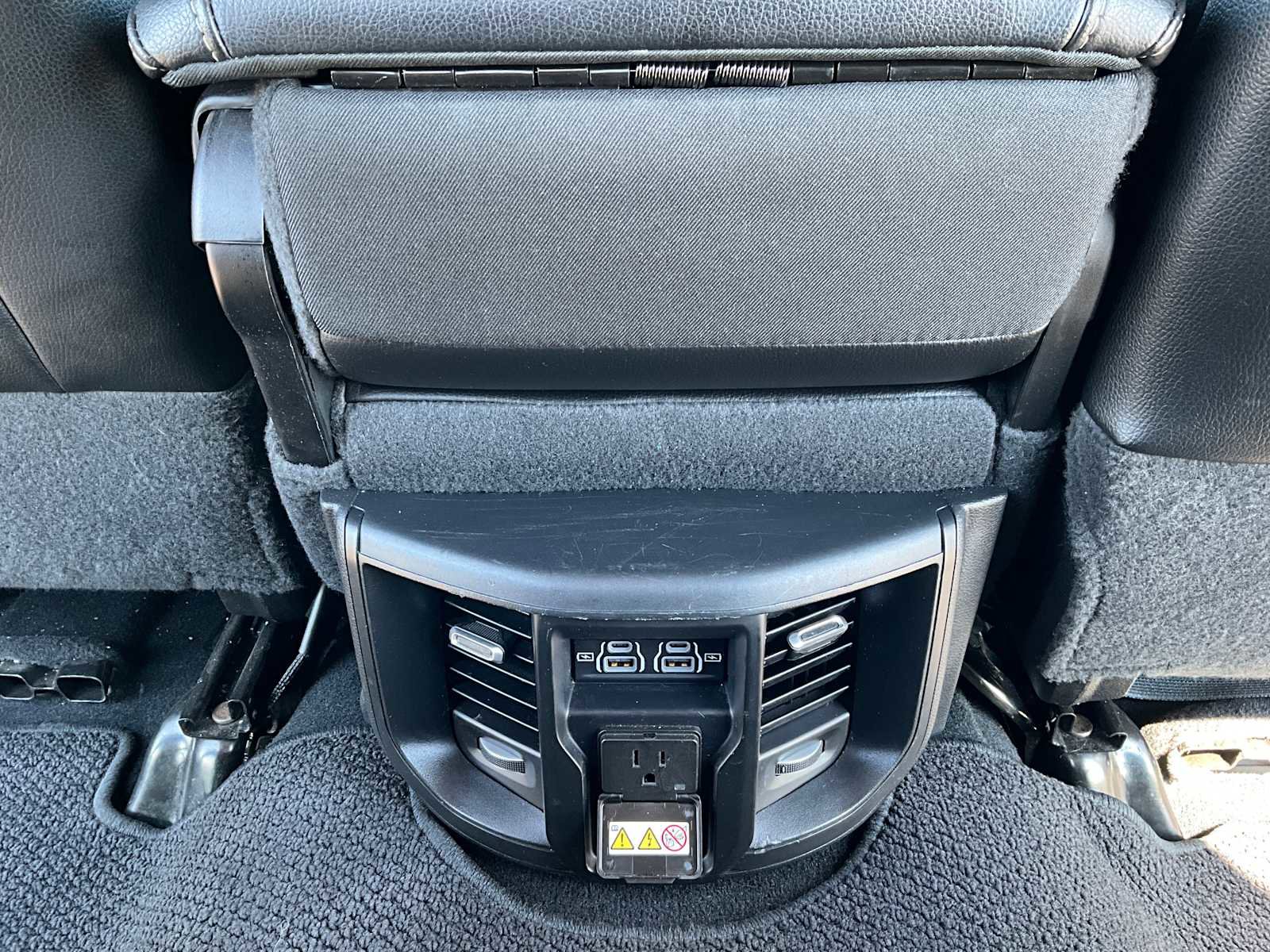 Used 2024 RAM 2500 Laramie image 28