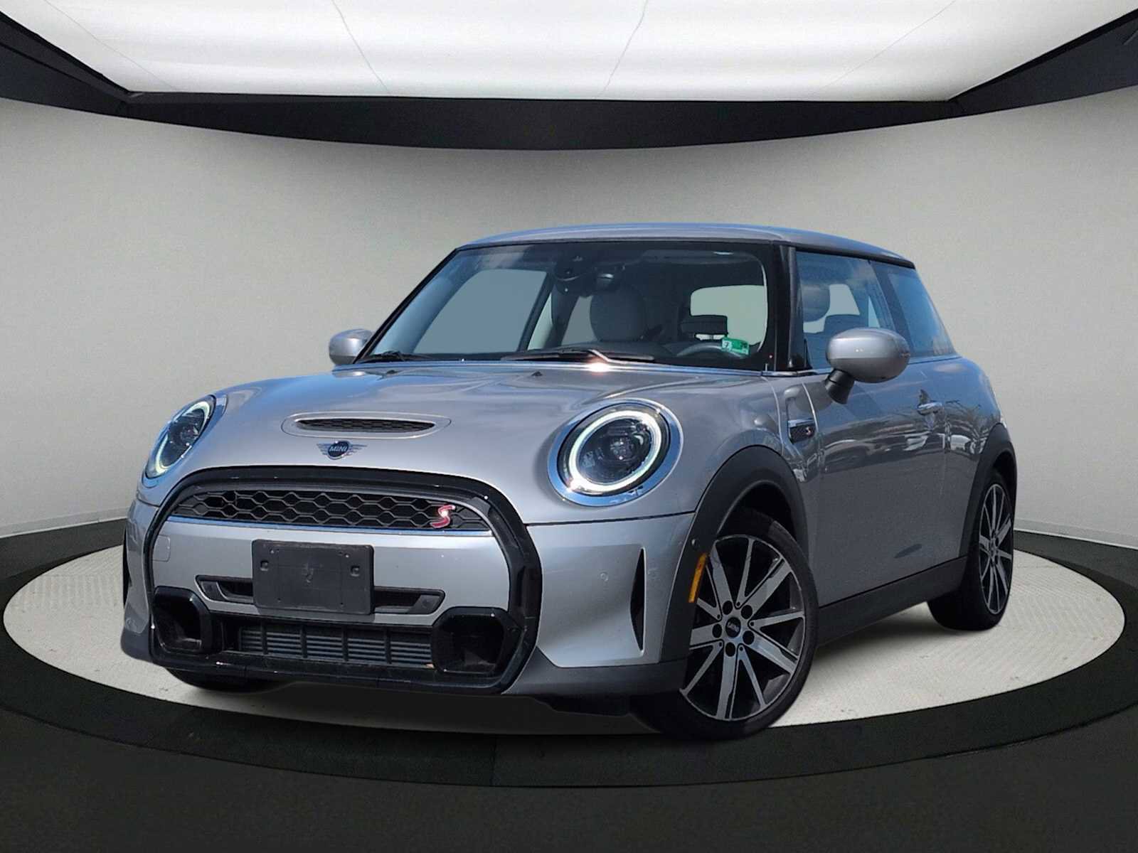 Certified 2024 MINI Cooper S w/ Signature Upholstery Package image 1