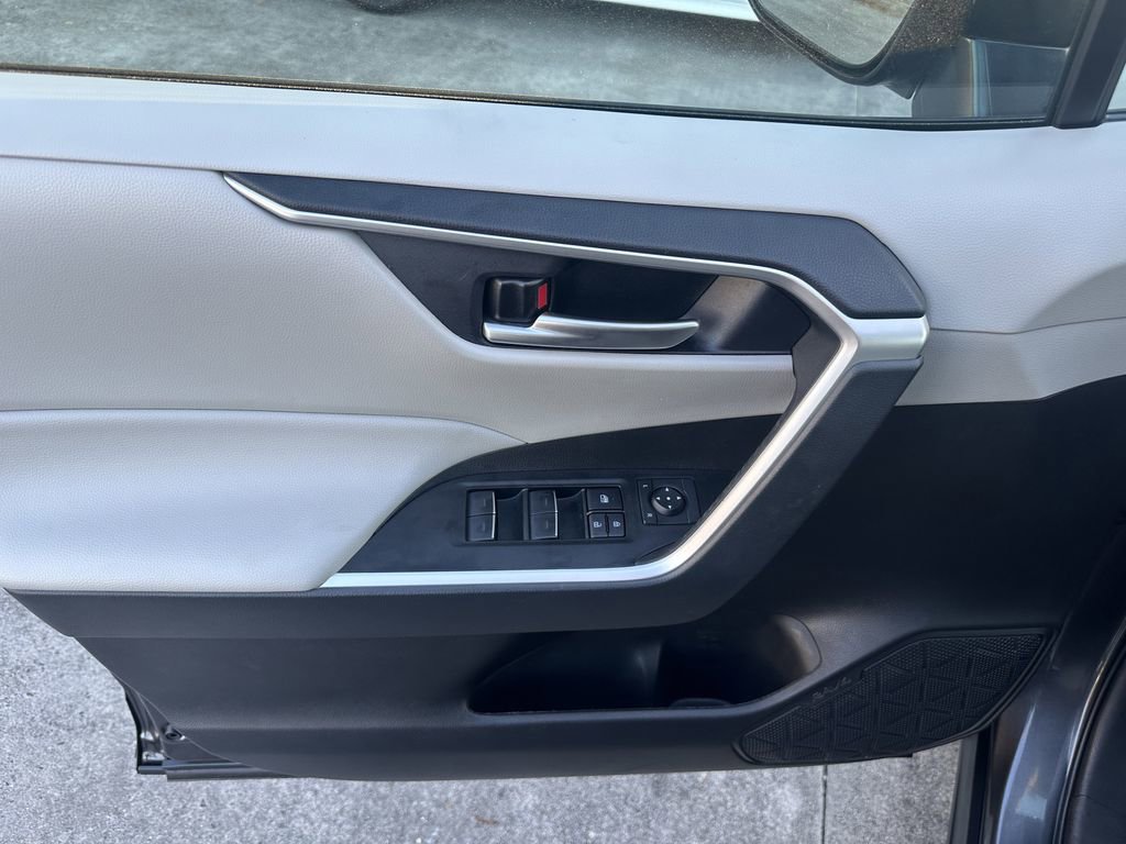 Used 2024 Toyota RAV4 XLE Premium image 19