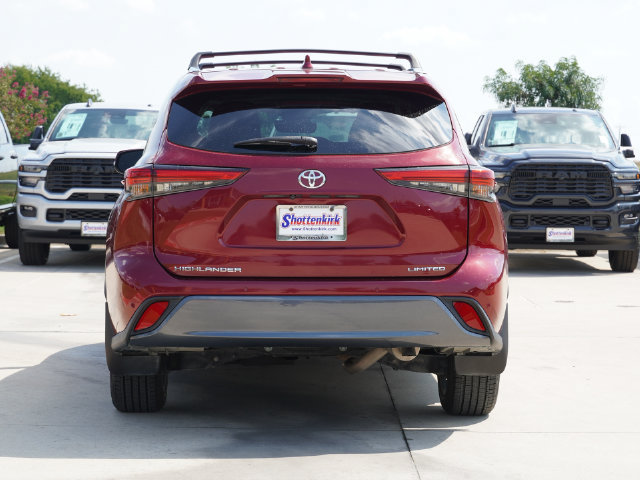 Used 2021 Toyota Highlander Limited FWD image 4