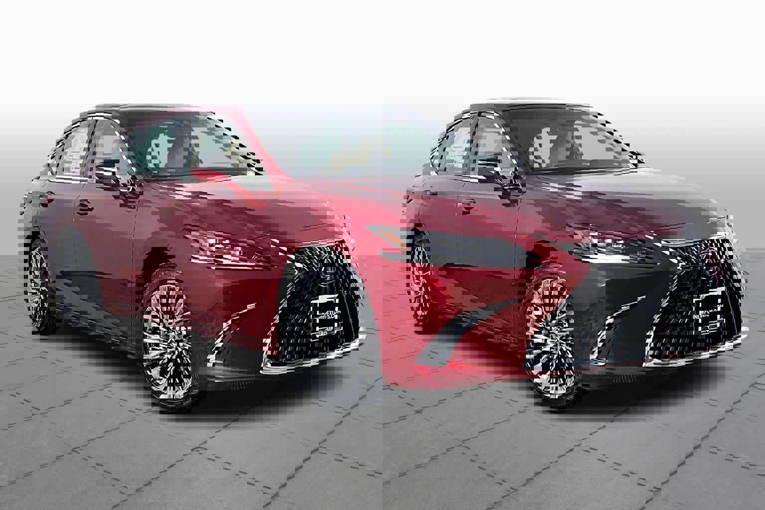 New 2025 Lexus ES 350 Ultra Luxury image 2