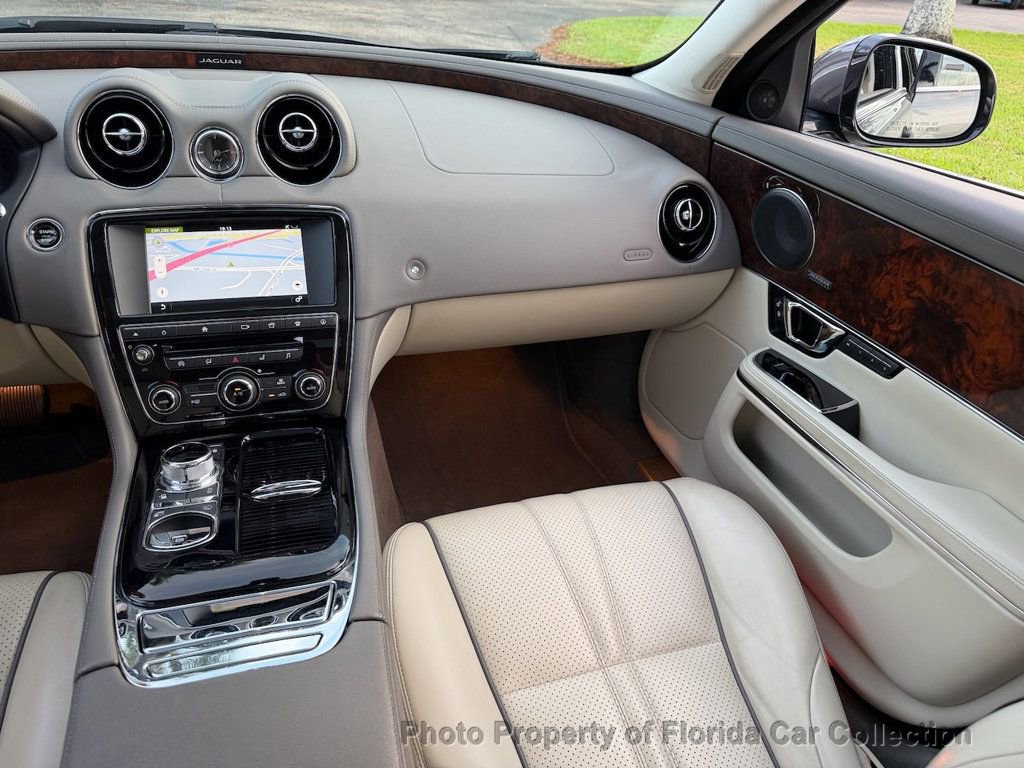 Used 2017 Jaguar XJ R-Sport image 12