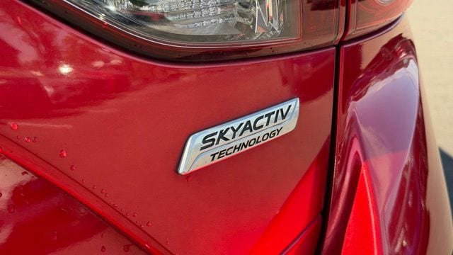 Used 2018 MAZDA MAZDA3 Grand Touring w/ Premium Equipment Package FWD image 13