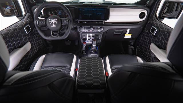 Used 2025 Jeep Gladiator Sport AWD/4WD video 2