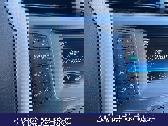 Used 2015 Ford Fusion SE w/ Equipment Group 202A image 29