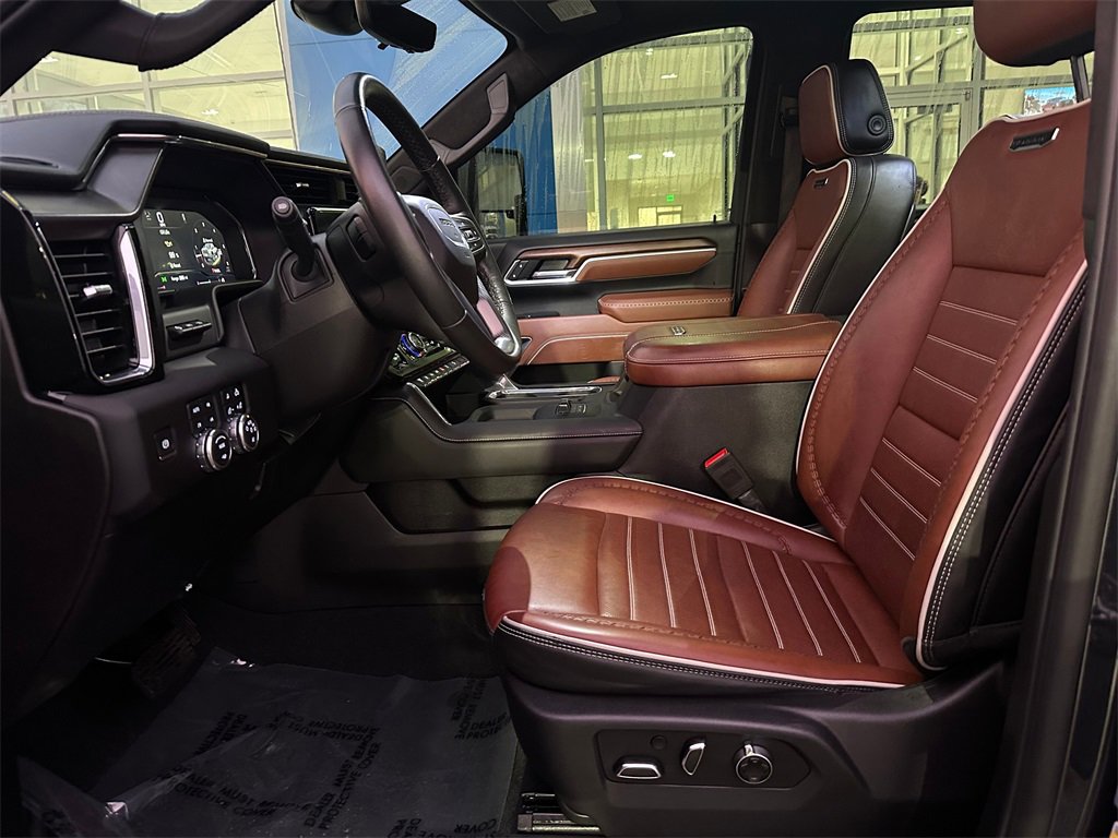 Used 2025 GMC Sierra 2500 Denali Ultimate image 19