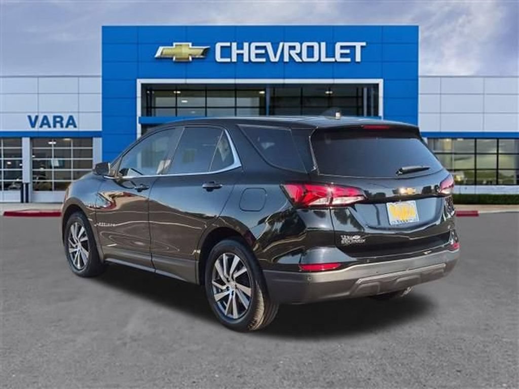 Used 2024 Chevrolet Equinox LT FWD image 3