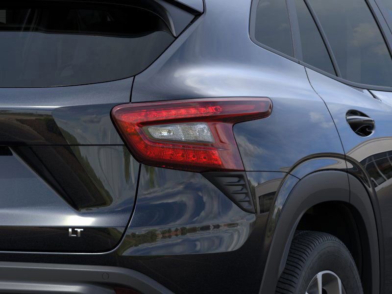 New 2026 Chevrolet Trax LT w/ Driver Confidence Package FWD image 17