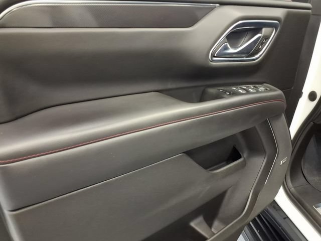 Used 2022 Chevrolet Tahoe RST w/ Luxury Package AWD/4WD image 13