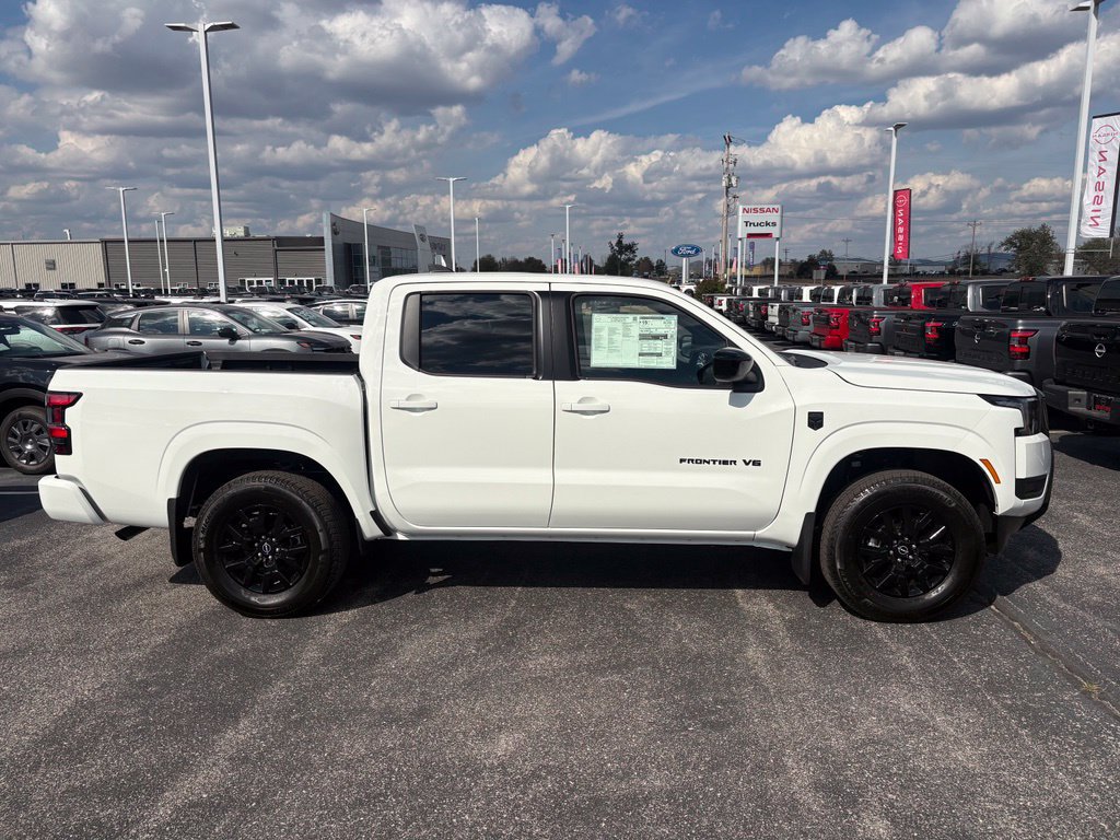 New 2027 Nissan Frontier SV w/ Tow Package AWD/4WD image 3