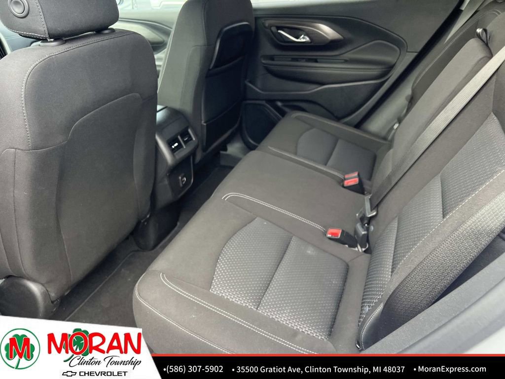 Certified 2024 Chevrolet Equinox LT image 12