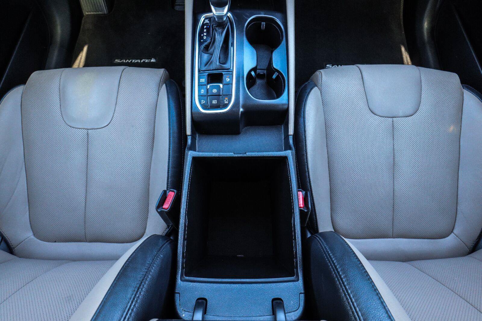 Used 2019 Hyundai Santa Fe AWD image 31