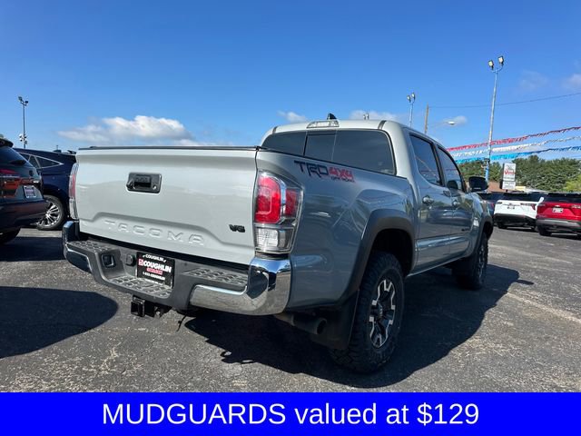 Used 2020 Toyota Tacoma TRD Off-Road AWD/4WD image 6