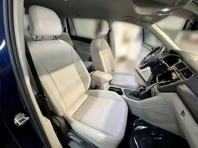 Used 2023 Volkswagen Tiguan SE FWD image 25