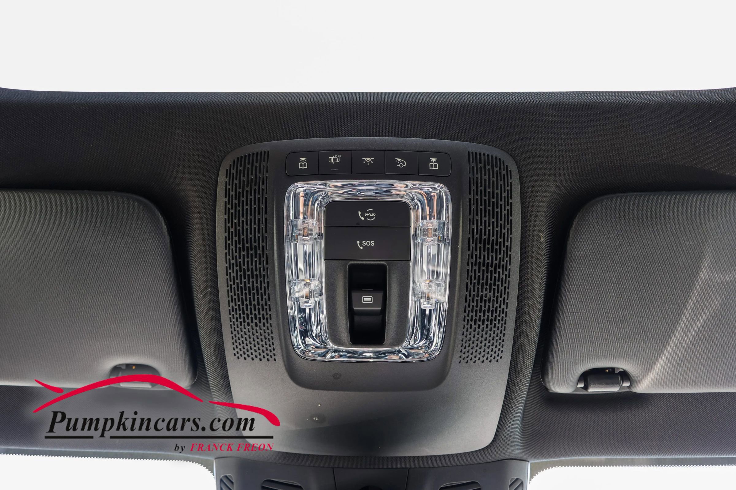 Used 2021 Mercedes-Benz GLB 250 4MATIC w/ Premium Package image 37