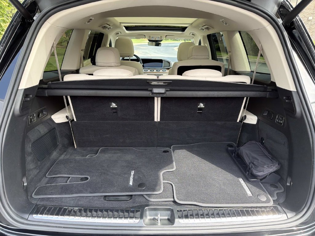 Used 2025 Mercedes-Benz GLS 450 4MATIC w/ AMG Line Exterior image 25